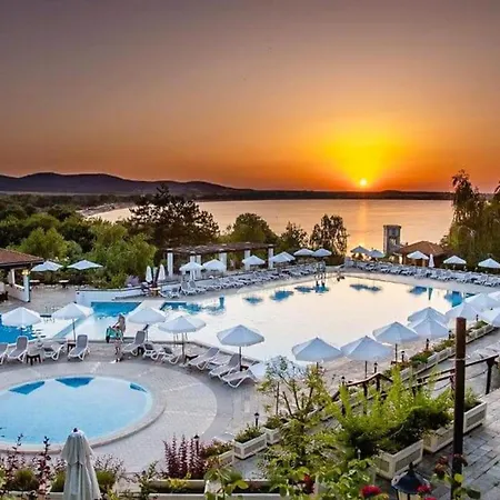 Eve Santa Marina Sea View - Sea, Pools, Relax Sozopol