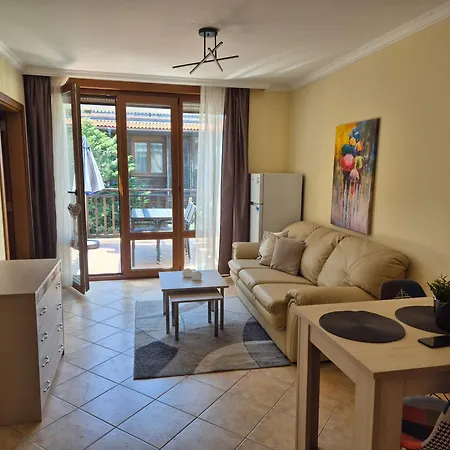 Apartmán Eve Santa Marina Sea View - Sea, Pools, Relax *