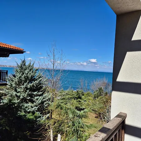 Eve Santa Marina Sea View - Sea, Pools, Relax Apartmán *
