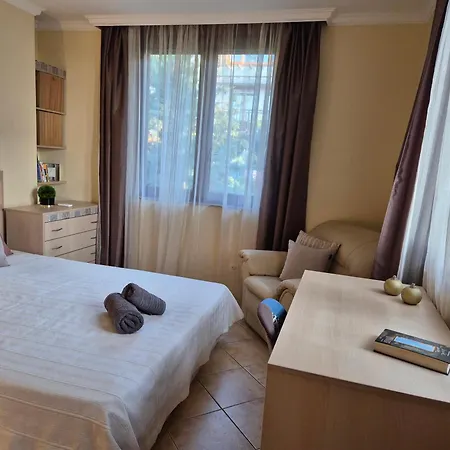 Lejlighed Eve Santa Marina Sea View - Sea, Pools, Relax